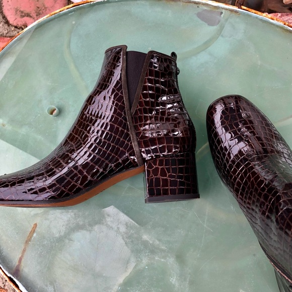 Donald J Pliner Ankle Cayto Boots Croc Embossed - Picture 3 of 15